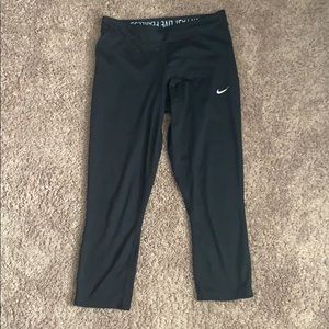 Nike Dri-Fit Capri Leggings